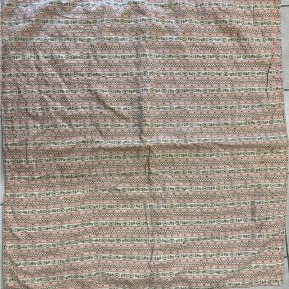 Floral Patterned Small Blanket